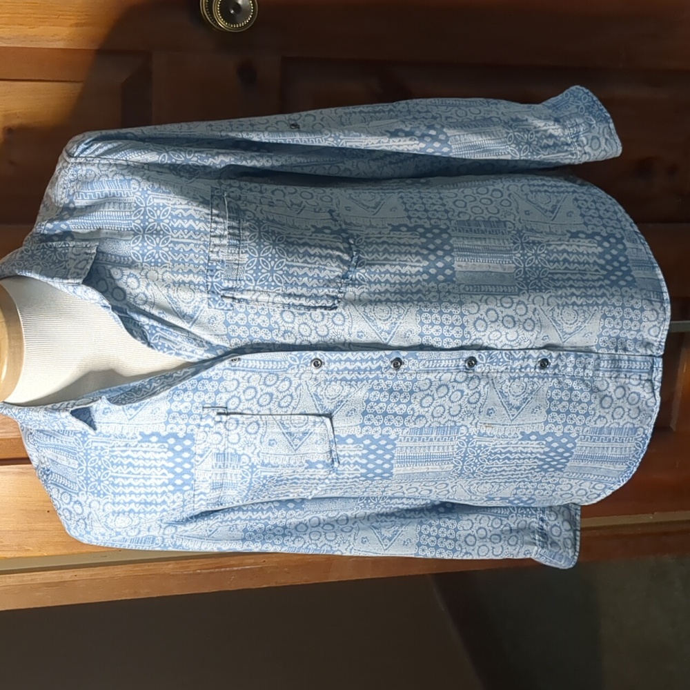 STANDARD GRACE* Sz L long sleeve 2pkt button front denim like patchwork look top
